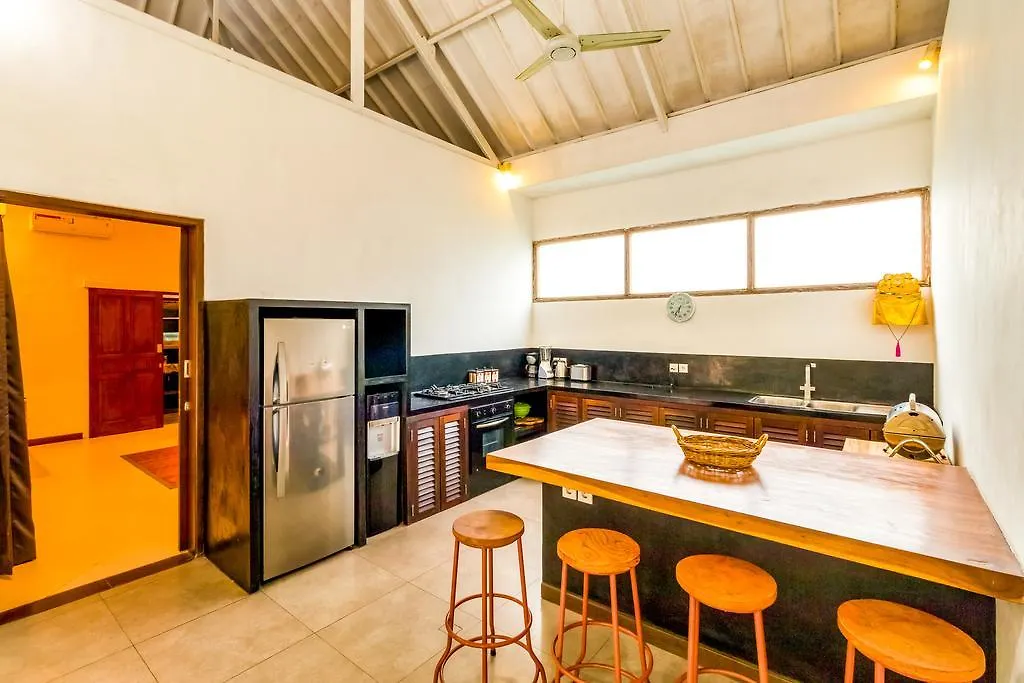 Villa Camelia Seminyak 0*,  Indonézia
